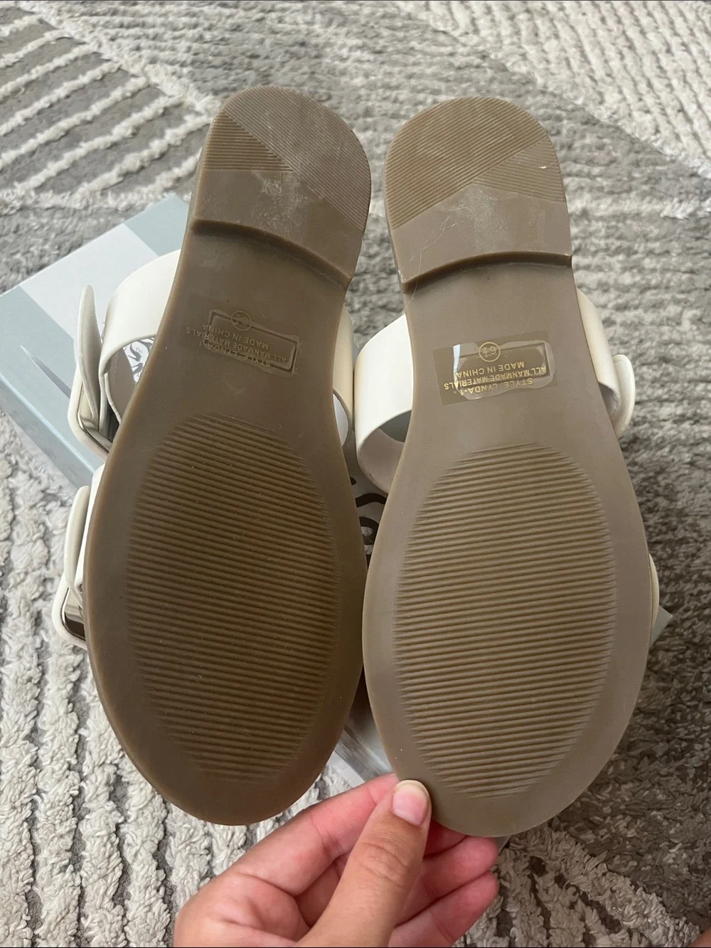 NIB Weeboo Lynda Sandal White - Size 6.5 Summer Vacation Resort Pool